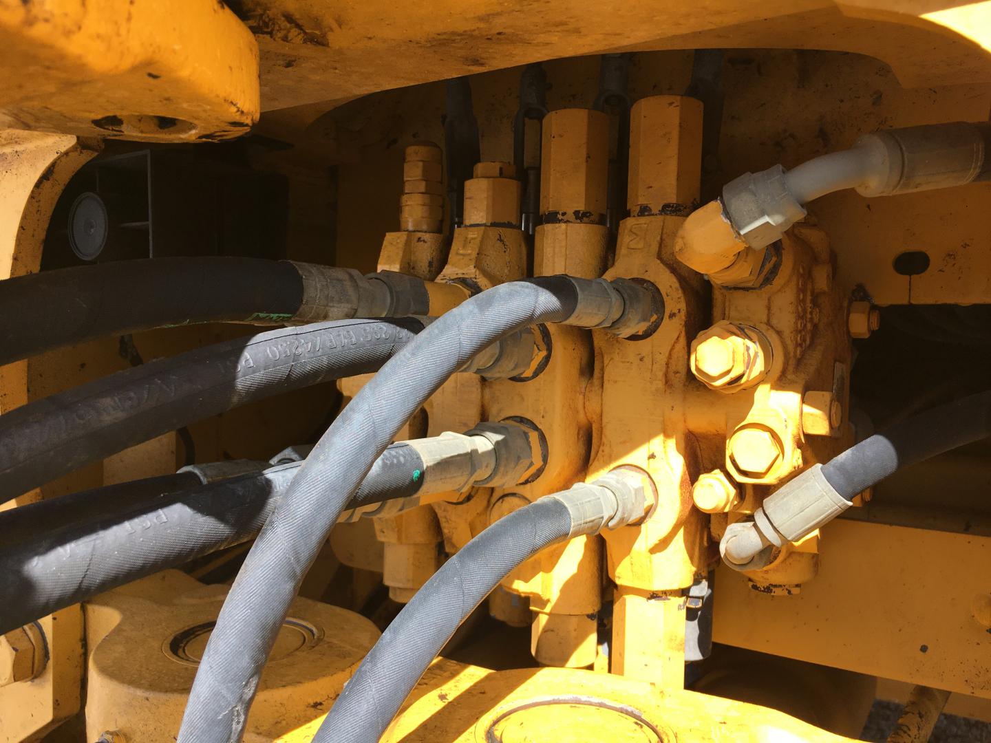 ./imagenes/INVOICE/2019/17192/RETROEXCAVADORA 310G (7).JPG